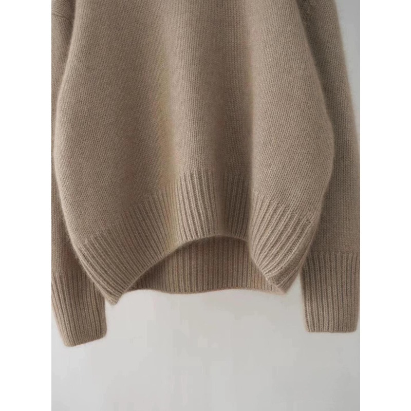 Women Fashion Over The Years - A Laid-back Base Layer for Women