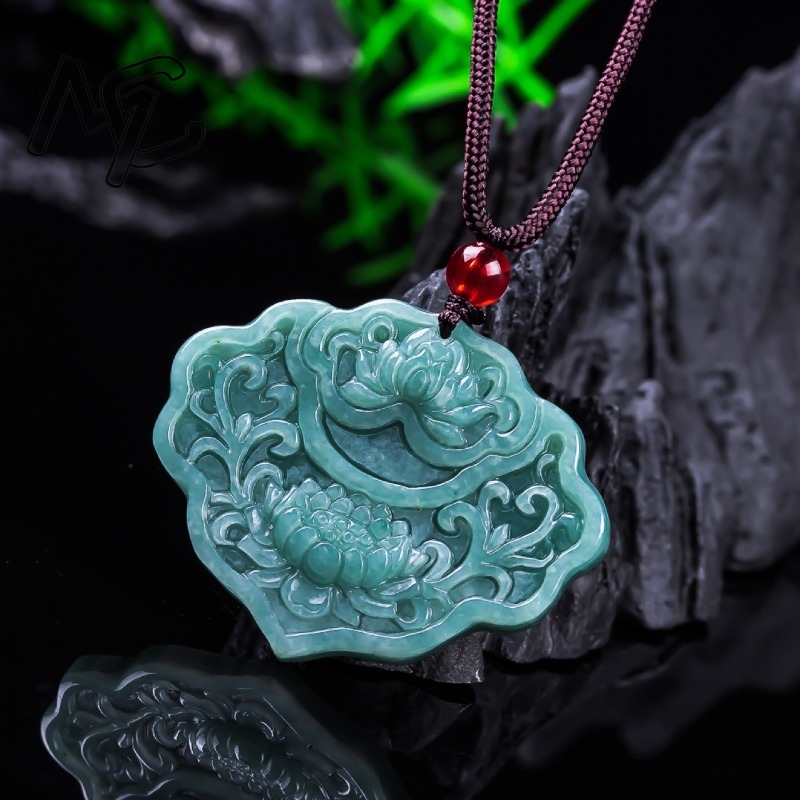 Real Burmese A Emerald Jade Bl - Women'S Fashion Jewellery recension och pris